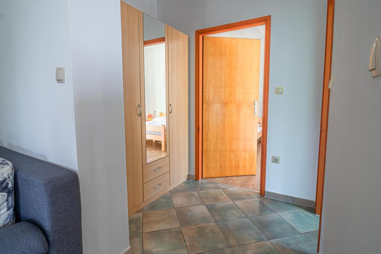 Kornić Apartments Sandra מראה חיצוני תמונה